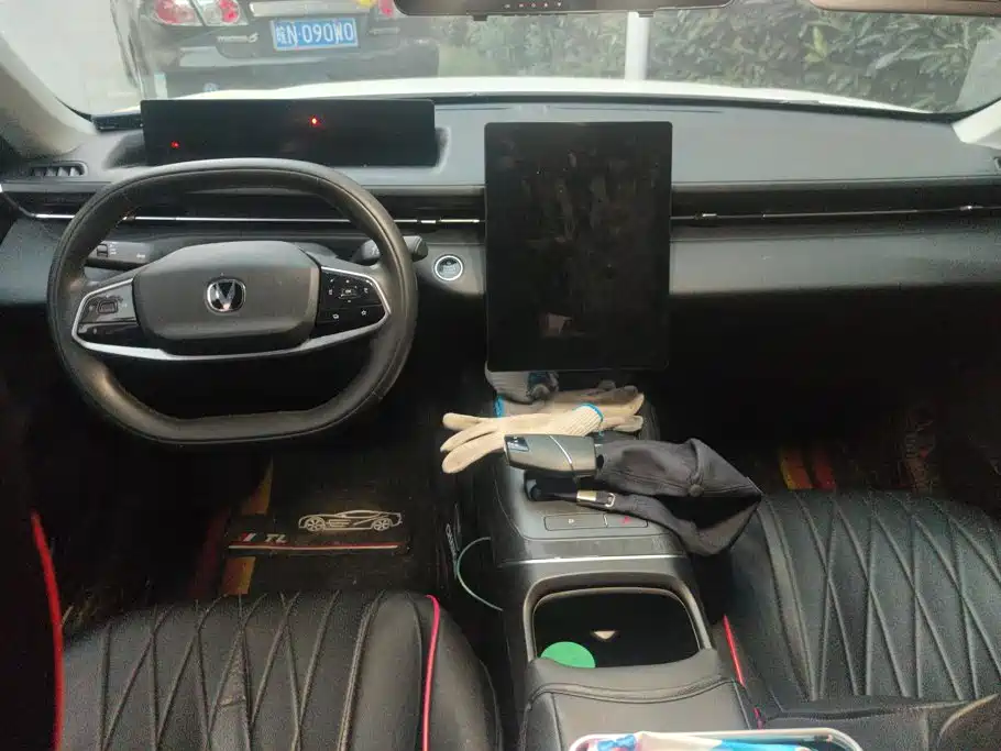 Changan Yida — миниатюра 12