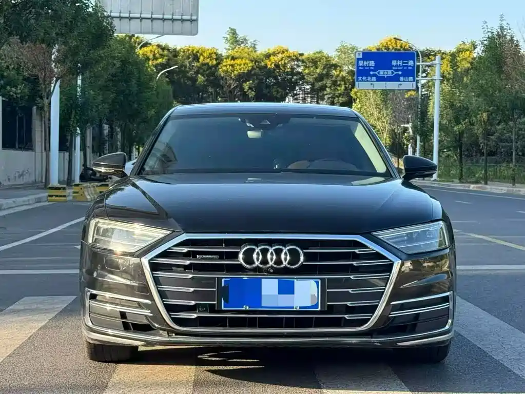 Audi A8 — миниатюра 3