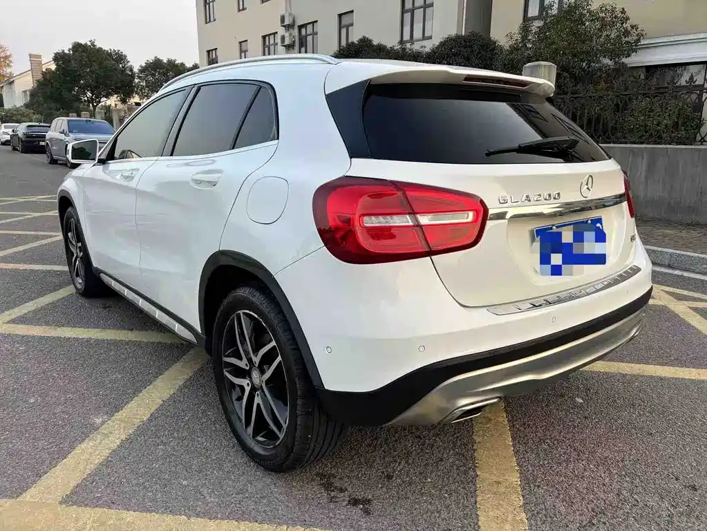 Mercedes-Benz GLA 2016 GLA 200 Fashion