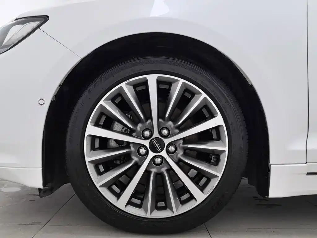 Lincoln MKZ — миниатюра 17