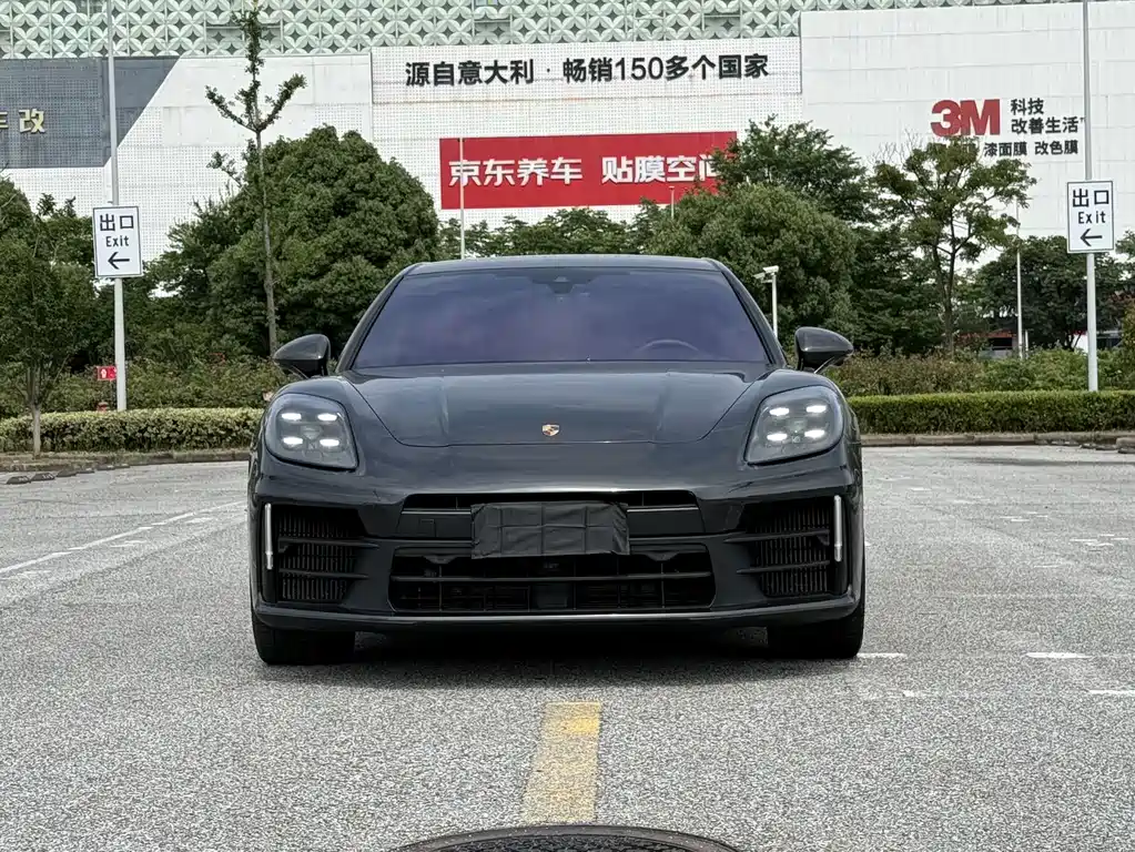 Porsche Panamera — миниатюра 3