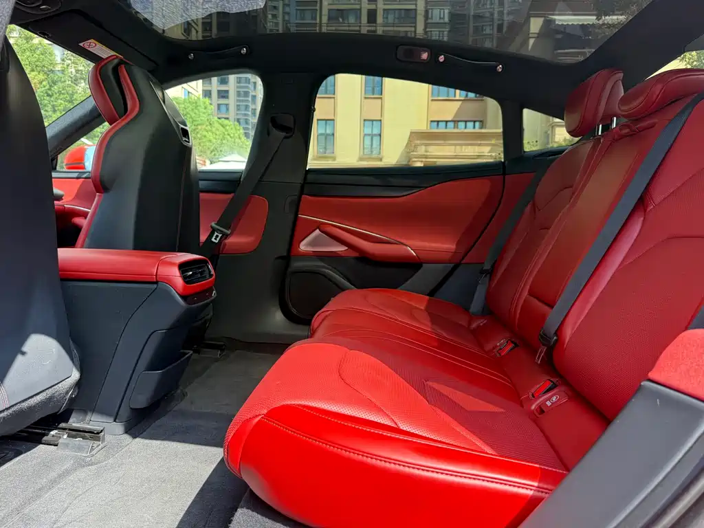 XIAOMI CAR XIAOMI SU7