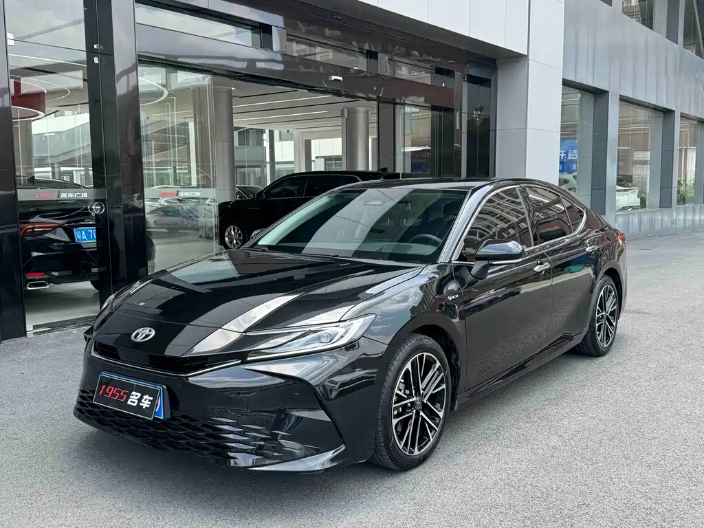 Toyota Camry 2024