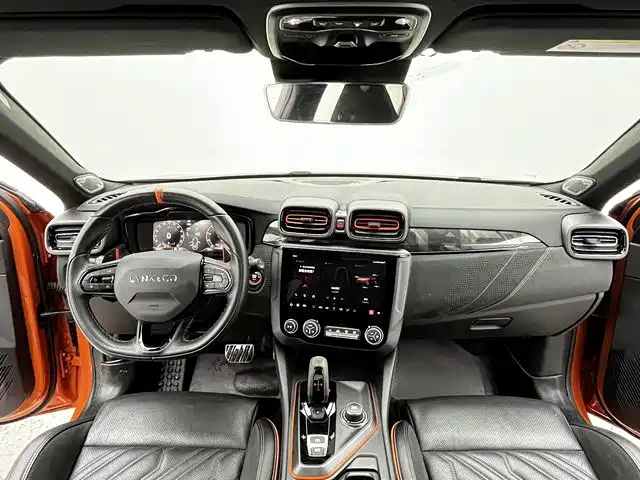 Lynk & Co 02 Hatchback — миниатюра 20