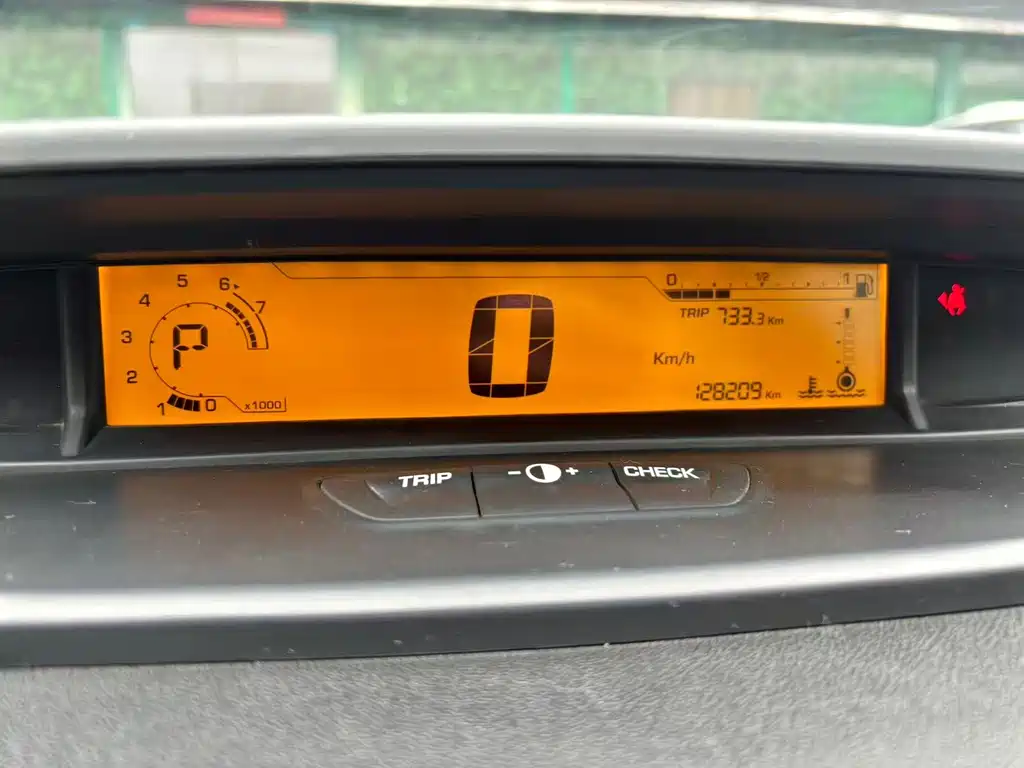 Citroen C-Quatre — миниатюра 9