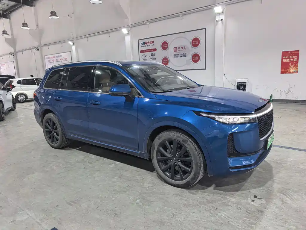 Li Auto ONE 2020 6 мест