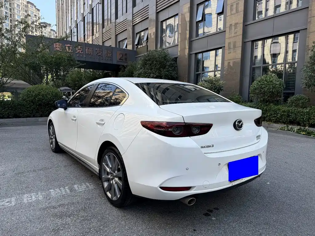 Mazda 3 Axela — миниатюра 4