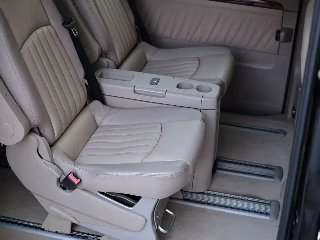 Mercedes-Benz Viano — миниатюра 49