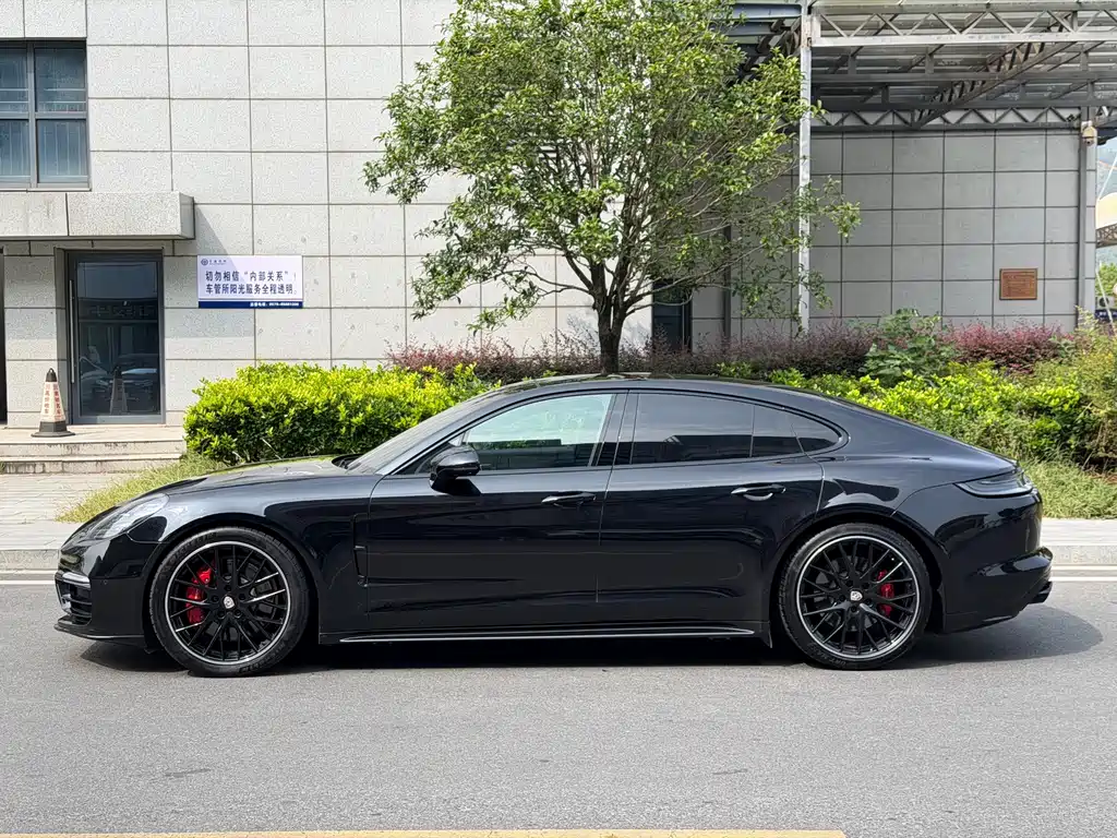 Porsche Panamera — миниатюра 13