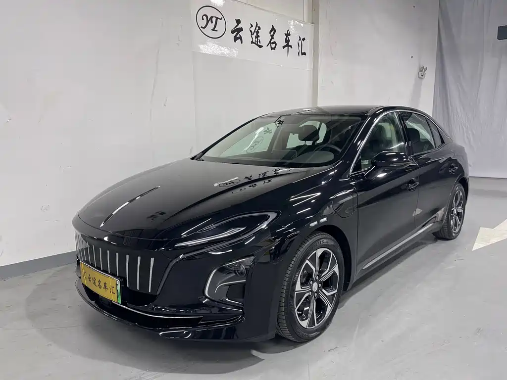 Hongqi Hongqi E-QM5 2023
