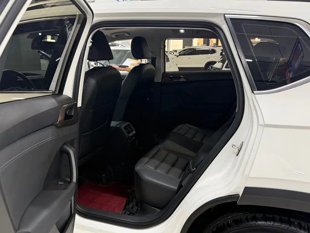 Volkswagen Tharu XR 280TSI 2WD Luxury Edition, фото 11