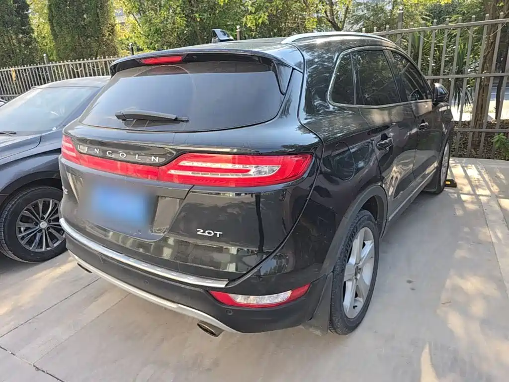 Lincoln MKC — миниатюра 7