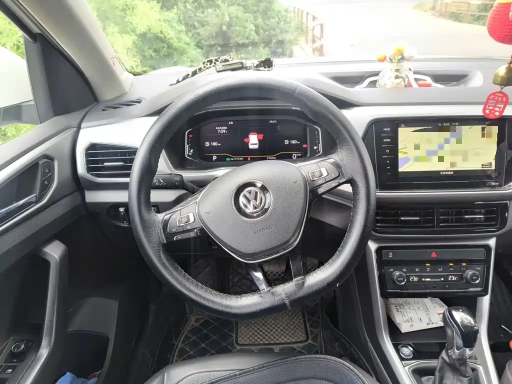 Volkswagen T-Cross — миниатюра 3