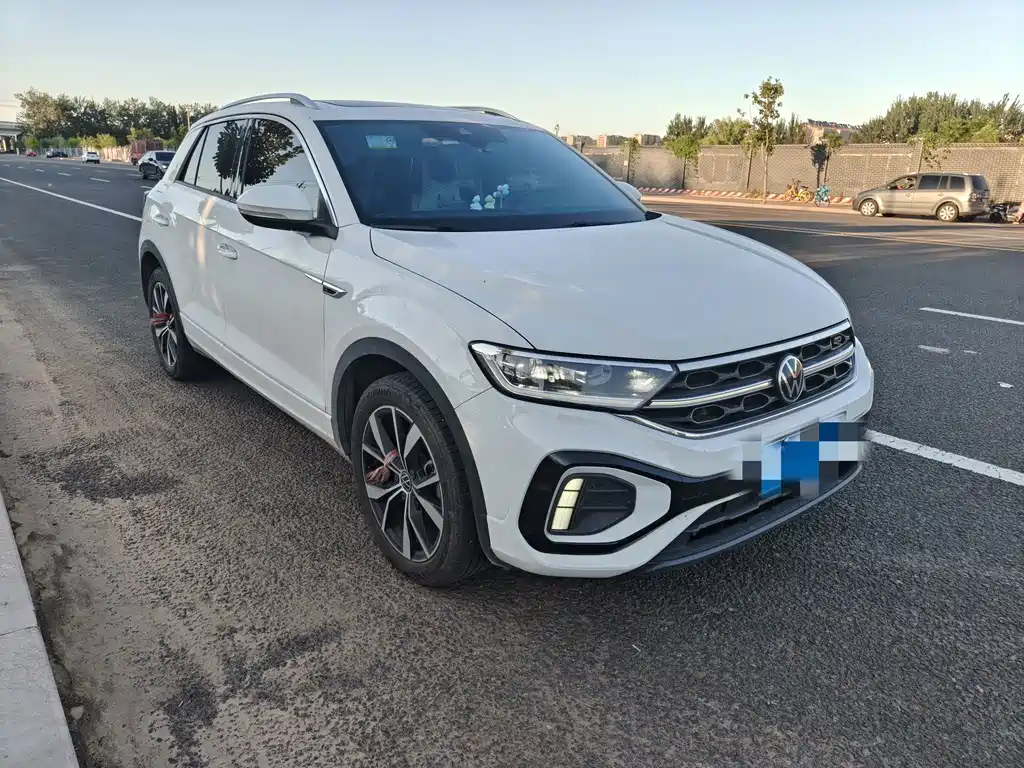 Volkswagen T-Roc — миниатюра 3