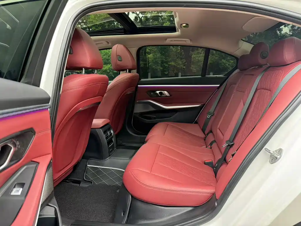 BMW i3 — миниатюра 11