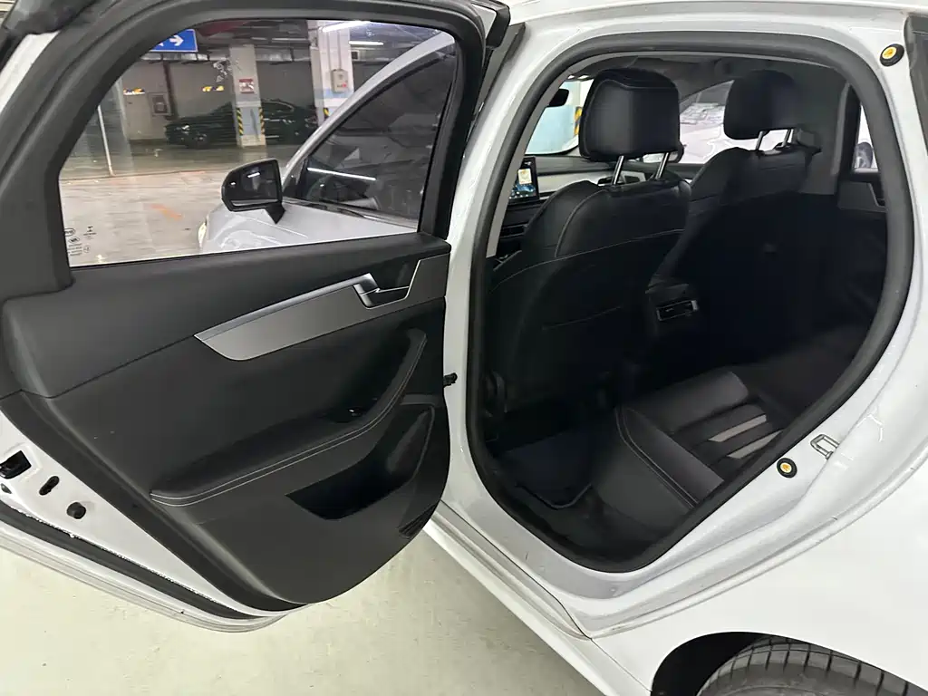 BYD Qin Pro NEV — миниатюра 14