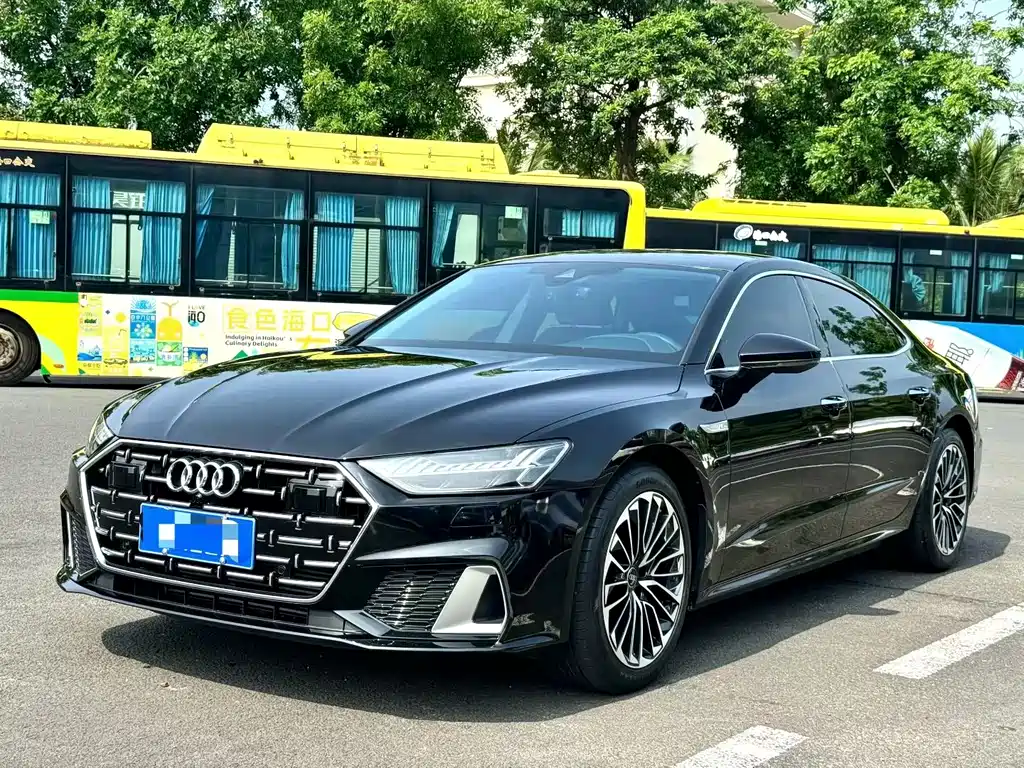 Audi A7L 2025