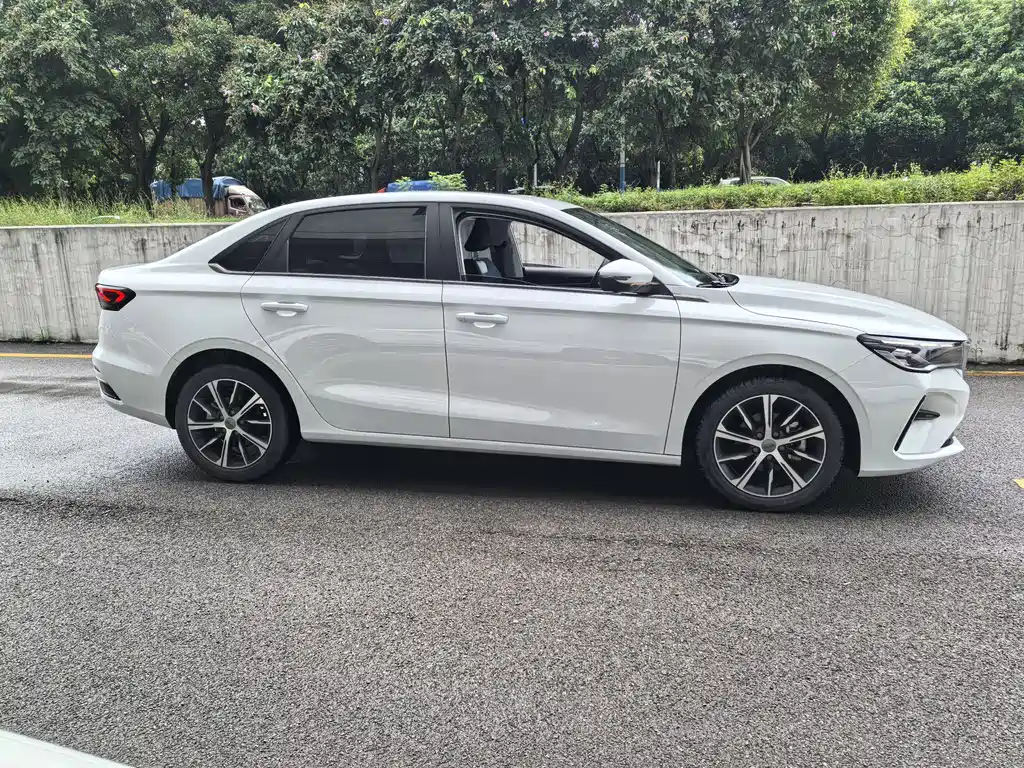 GEELY AUTOMOBILE EMGRAND