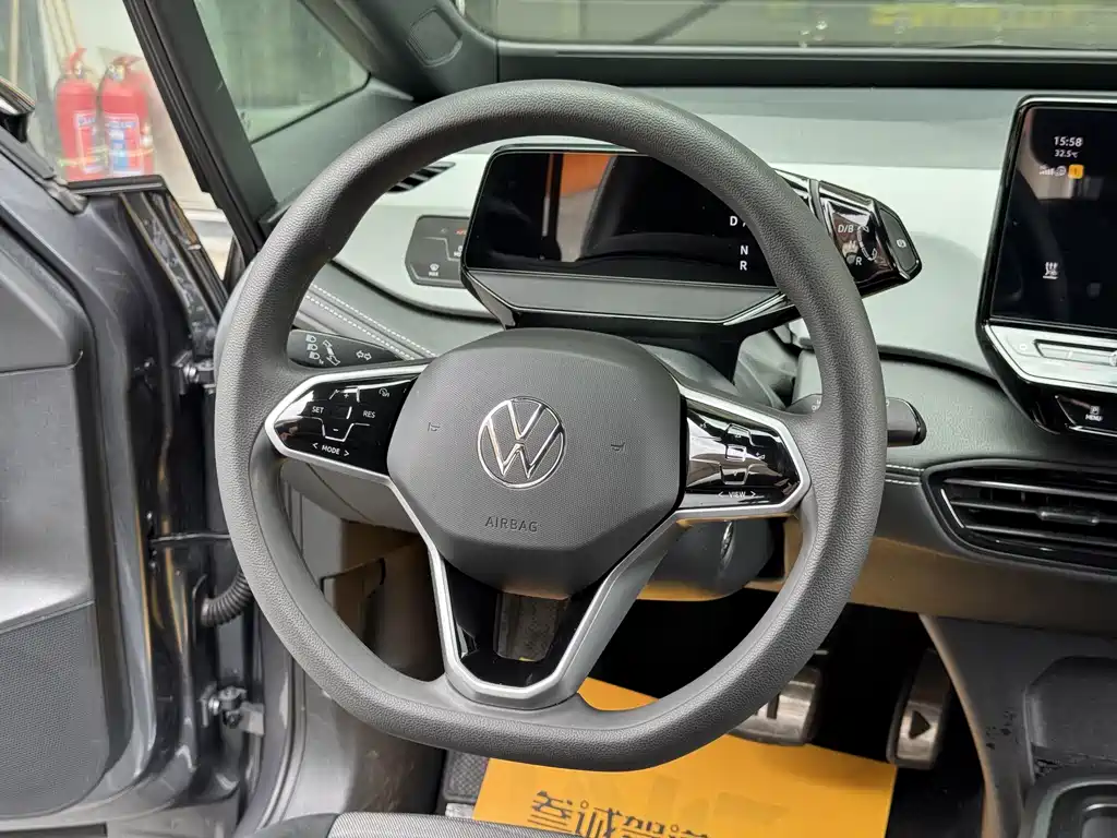 Volkswagen ID.3 — миниатюра 13