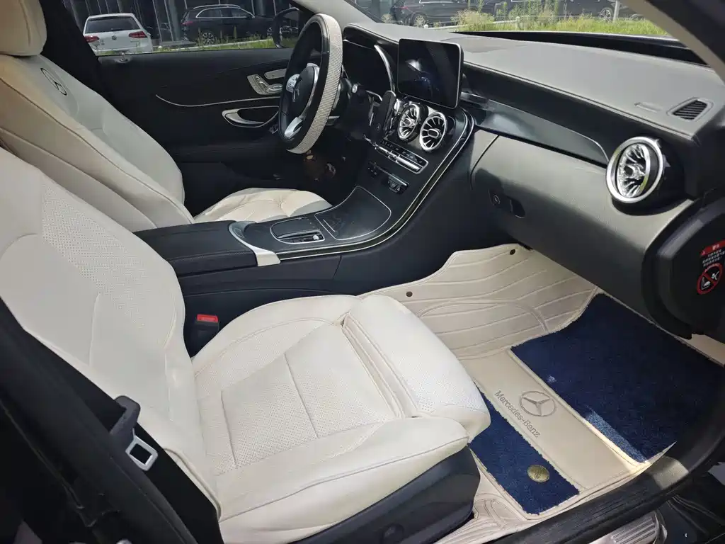 Mercedes-Benz C-Class — миниатюра 19