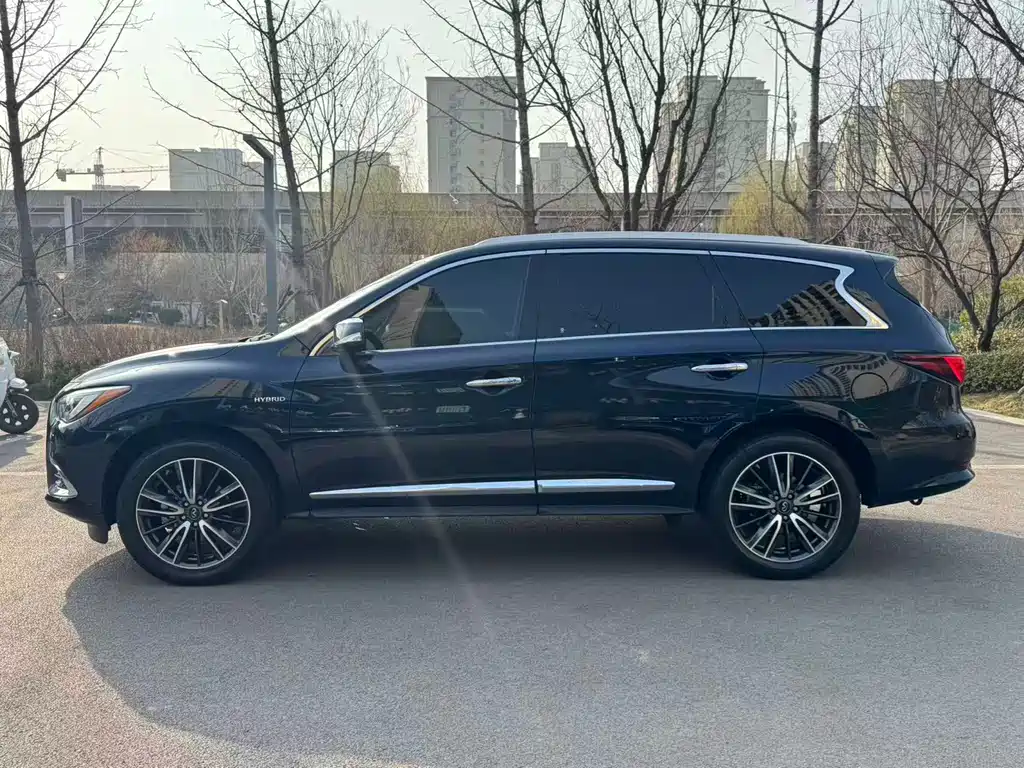 INFINITI QX60