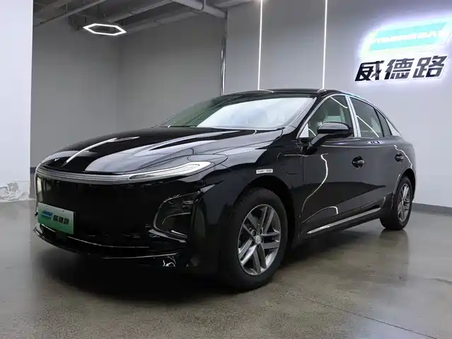 2026 Hongqi E-QM5