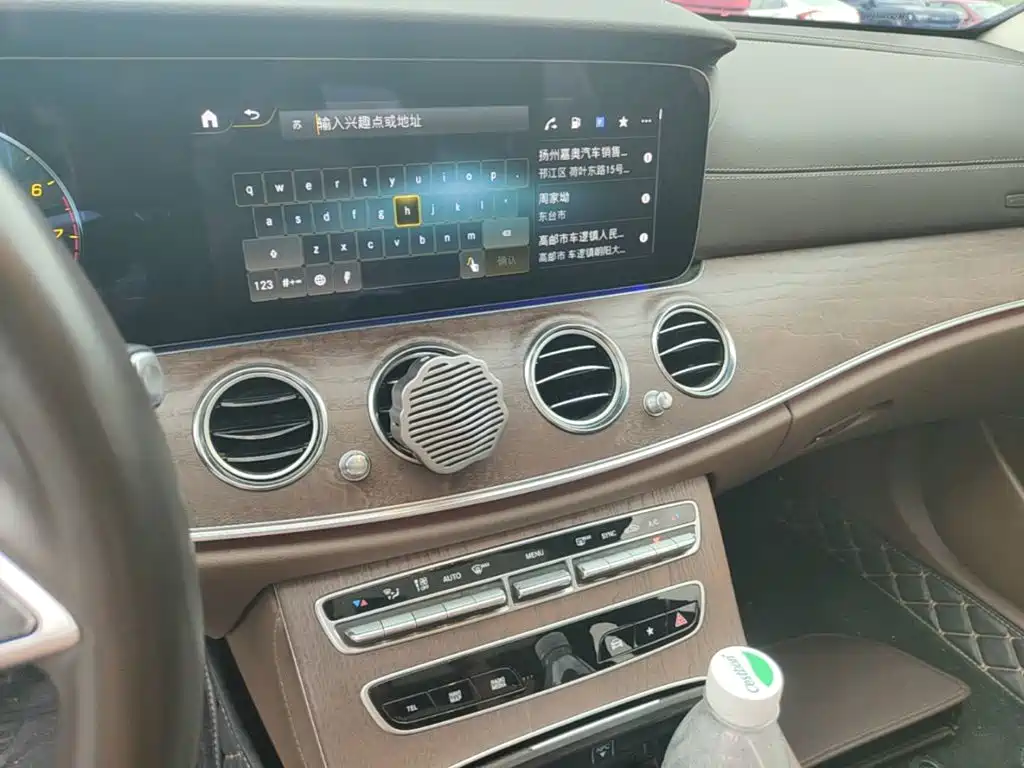 Mercedes-Benz E-Class — миниатюра 13