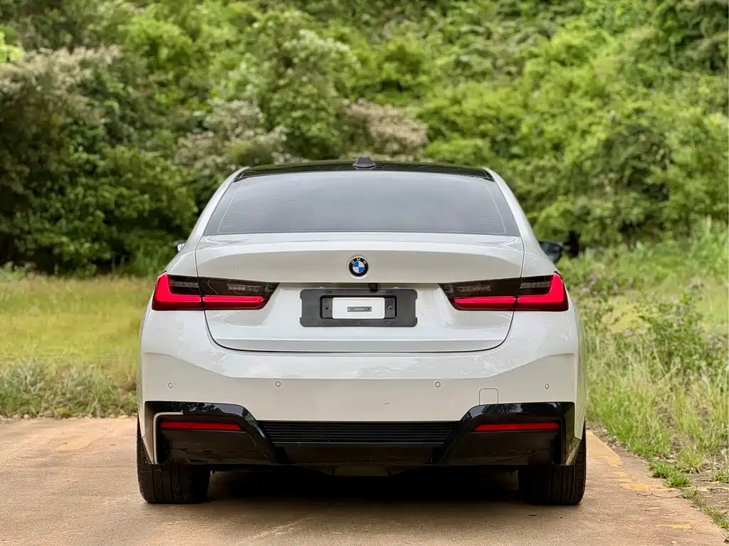 BMW i3 — миниатюра 5