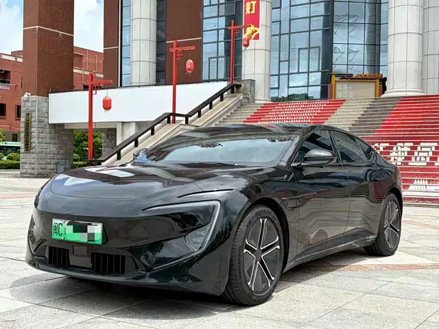 2026 Avatr 12