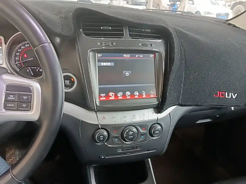 Dodge Journey — миниатюра 13