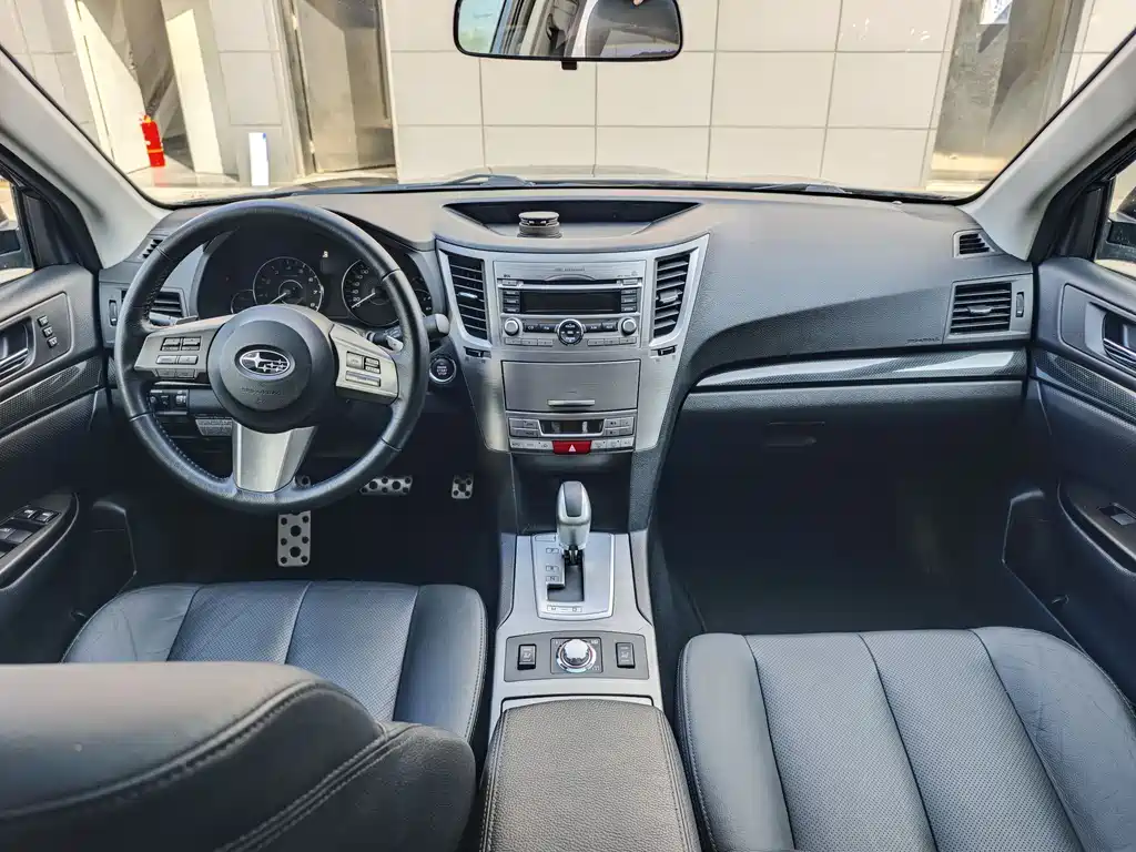Subaru Legacy 2010 2.5GT Luxury