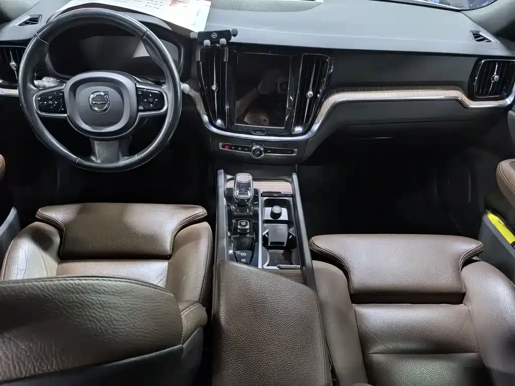 Volvo S60 — миниатюра 8
