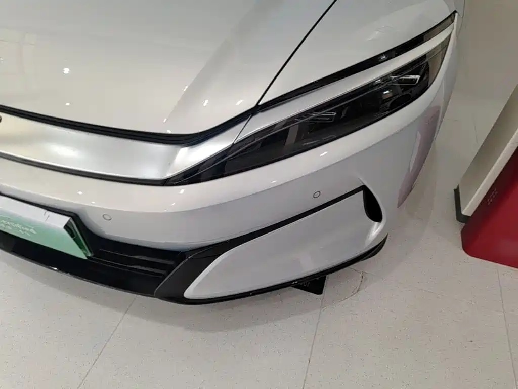 BYD Han L — миниатюра 18