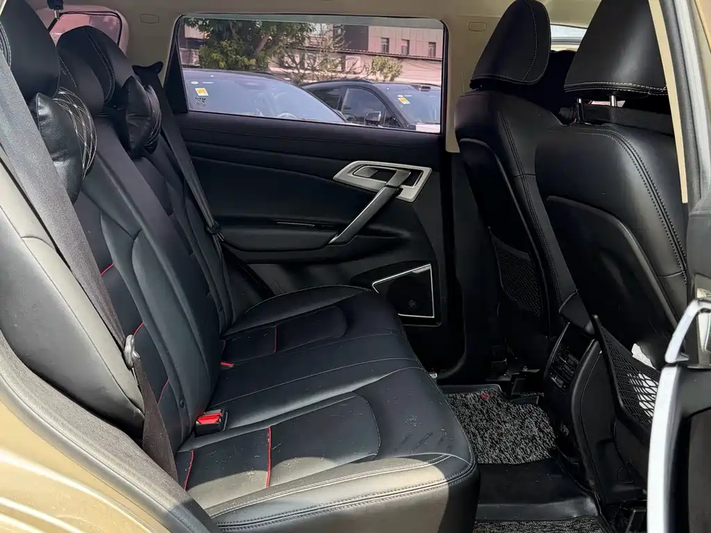 Geely Boyue — миниатюра 13