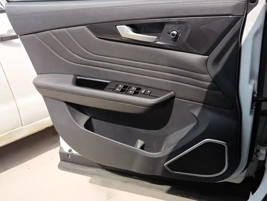 VGV VGV U70 — миниатюра 7