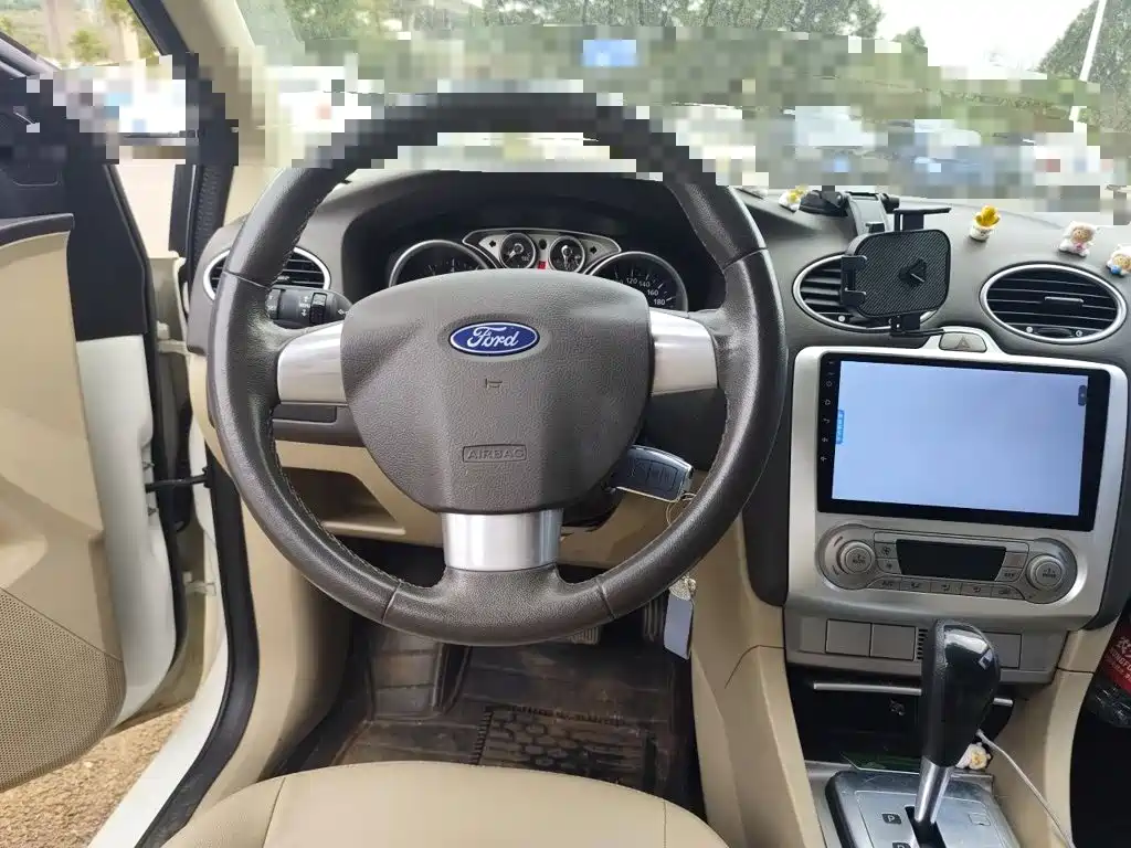 Ford Focus — миниатюра 11