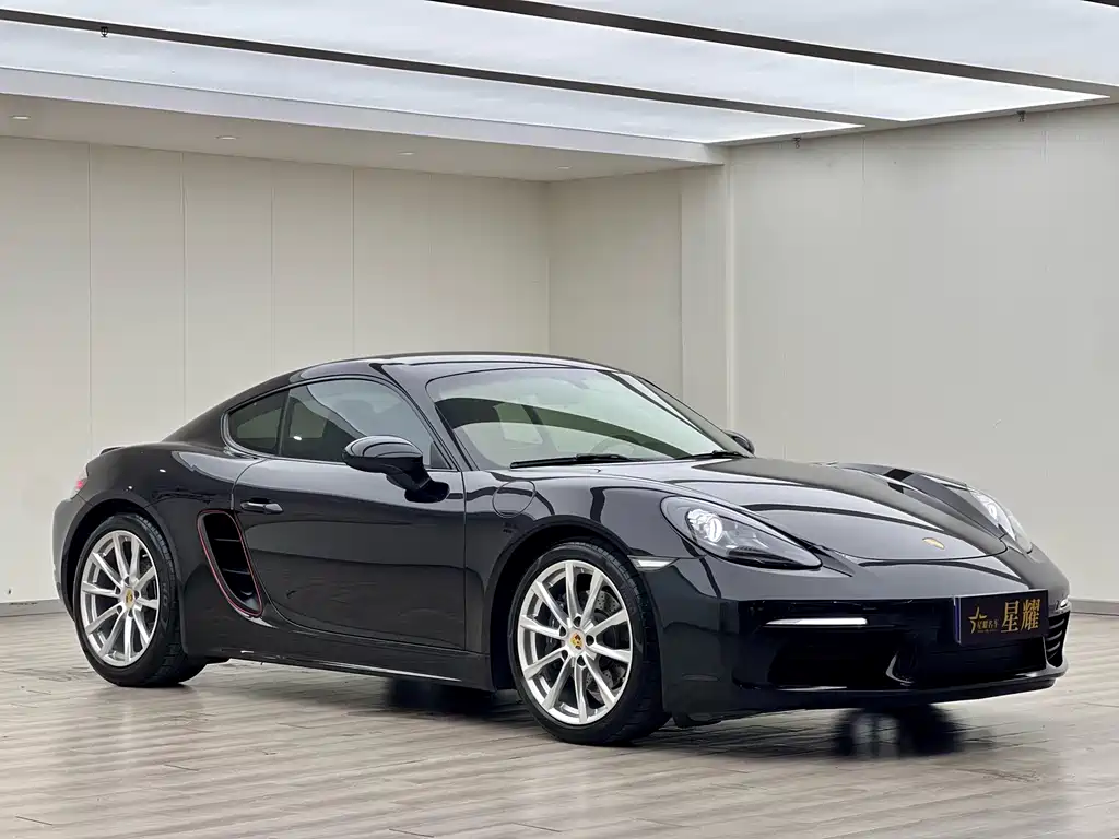 Porsche 718 2018 Cayman 2.0T