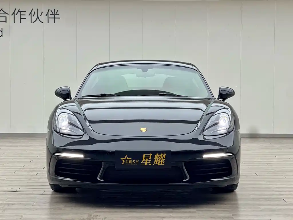 Porsche 718 2018 Cayman 2.0T
