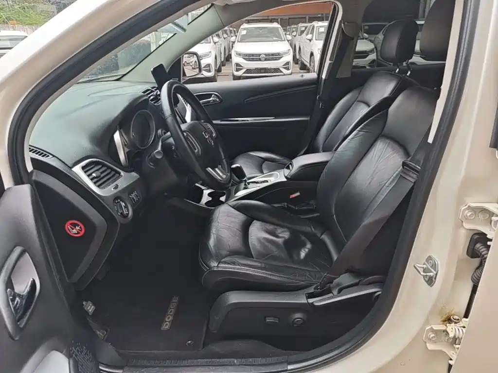 Dodge Journey — миниатюра 15