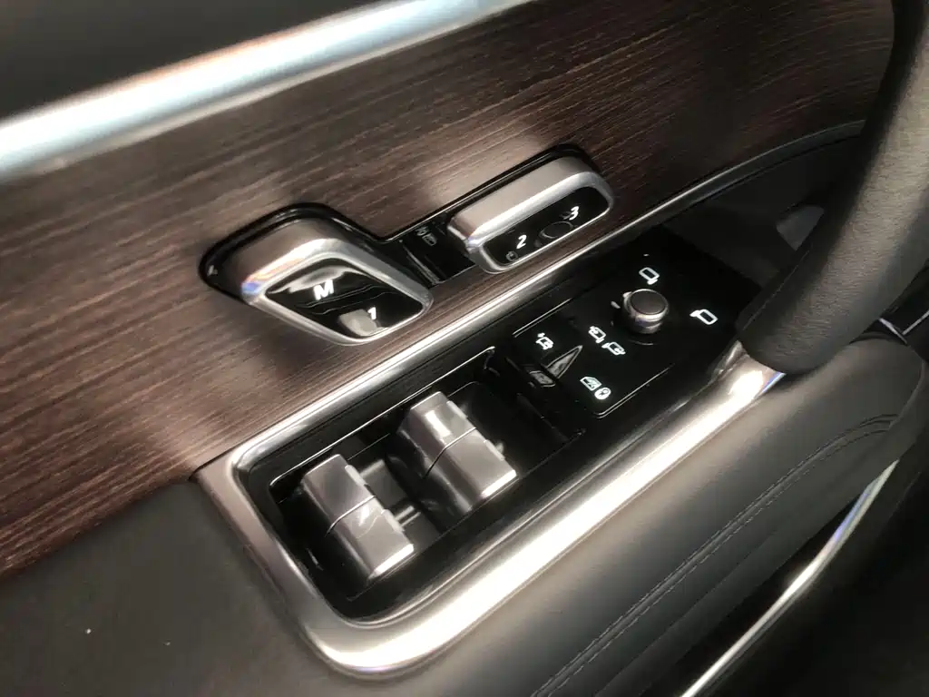 Land Rover Range Rover - фото 16