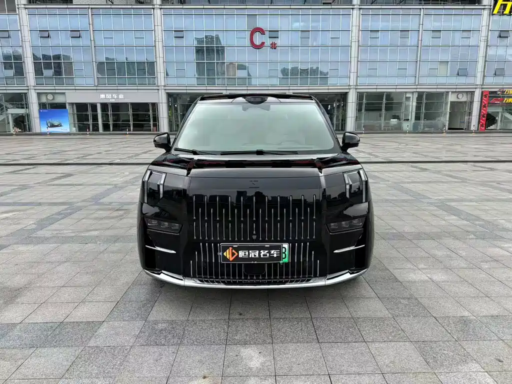 Zeekr 009 2024 мест 108kWh