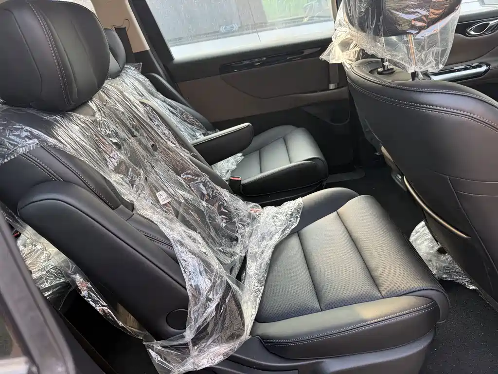 GAC Motor Trumpchi E8 PHEV — миниатюра 16