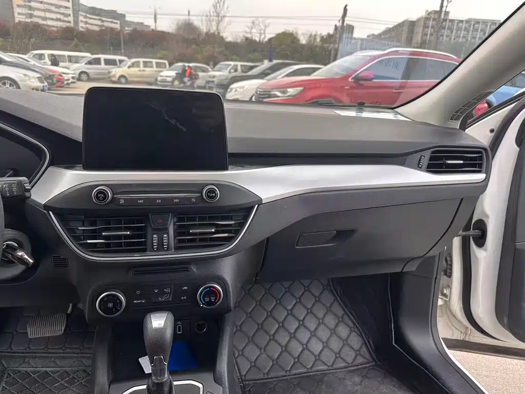 Ford Focus 2019 1.5L AT V