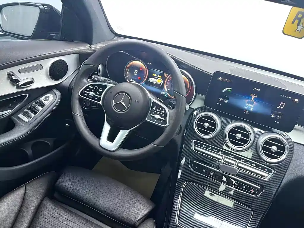 Mercedes-Benz GLC 2021 GLC 260 L 4MATIC
