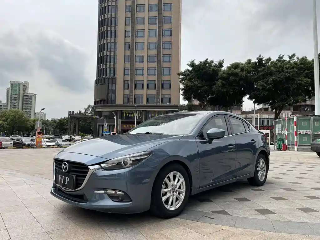 Mazda 3 Axela 2018
