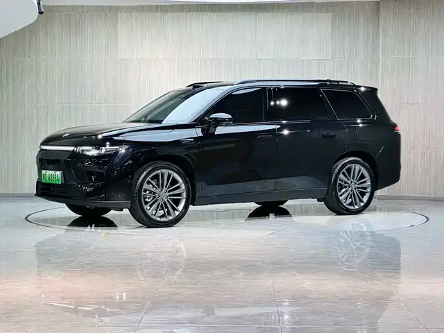 Leapmotor C16
