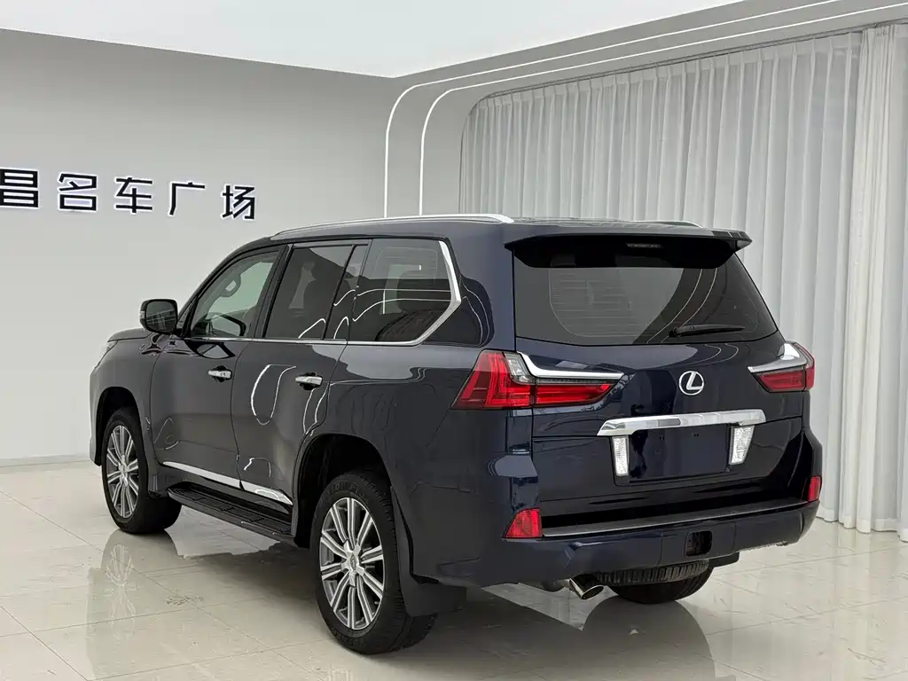 Lexus LX 2017 570 Luxury