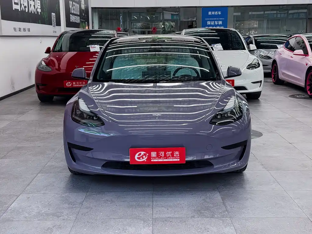 Tesla Model 3 — миниатюра 2