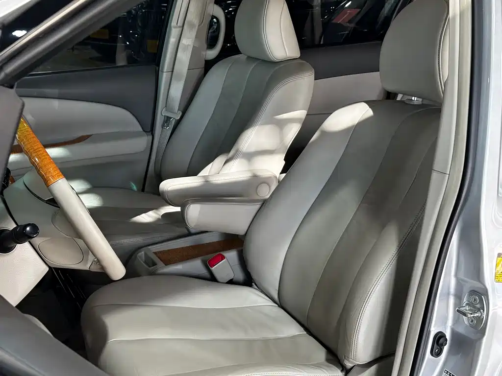Toyota Previa 2012 3.5L 7 Luxury