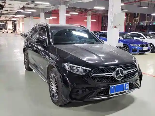 Mercedes-Benz GLC 2025
